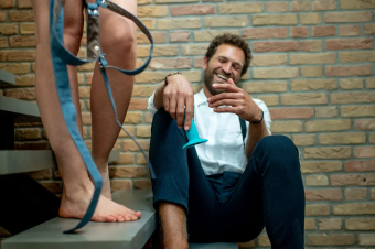 Джинсовые трусики для страпона с кольцом Fun Factory