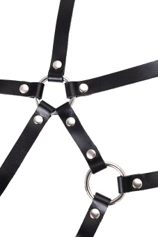 Черная кожаная портупея «Соблазн» с кольцами
