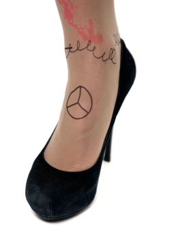 Молодёжные колготки с цветными почеркушками