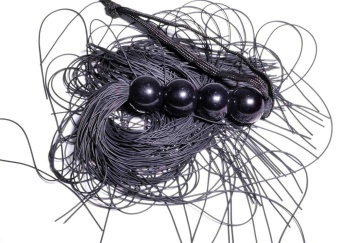 Черная силиконовая плеть - 37 см.