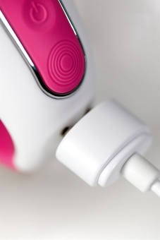 Ярко-розовый вибратор Satisfyer Mr. Rabbit с клиторальным отростком - 22,1 см.