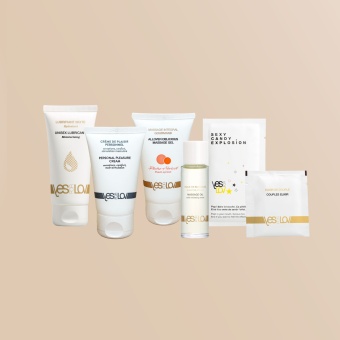 Набор косметики YesforLov La Trousse Enchantee с бежевой косметичкой