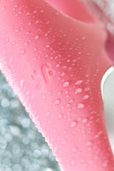 Вибратор с клиторальным стимулятором Satisfyer Hug Me 21,2 см розовый