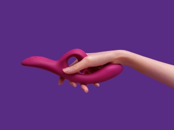 Вибратор для стимуляции точки G и клитора We-Vibe Nova 2 бордовый