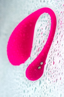 Виброяйцо с управлением от приложения Lovense Lush 3