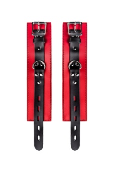 Красно-черные кожаные наручники со сцепкой