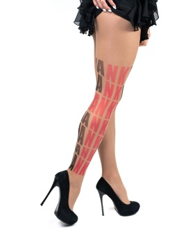 Колготки с красно-черным буквенным принтом на правой ножке